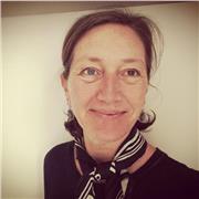 LAUREATA IN LINGUE CON PLURIENNALE ESPERIENZA ALL'ESTERO, IMPARTISCE LEZIONI PRIVATE DI INGLESE A TUTTI I LIVELLI, A BAMBINI E ADULTI